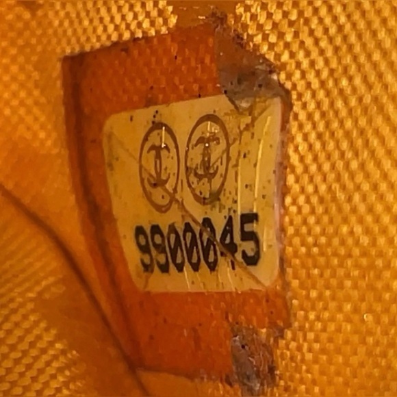 Chanel Quilted Leather Cambon Wallet Black/Yellow - Picture 15 of 15